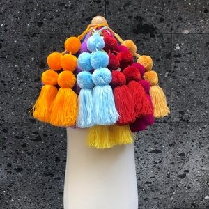 Pompoms. 1 strand  ask is color is still available